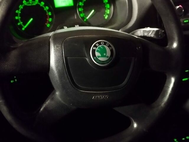 Сірий Шкода Фабія, об'ємом двигуна 1.6 л та пробігом 230 тис. км за 6200 $, фото 9 на Automoto.ua