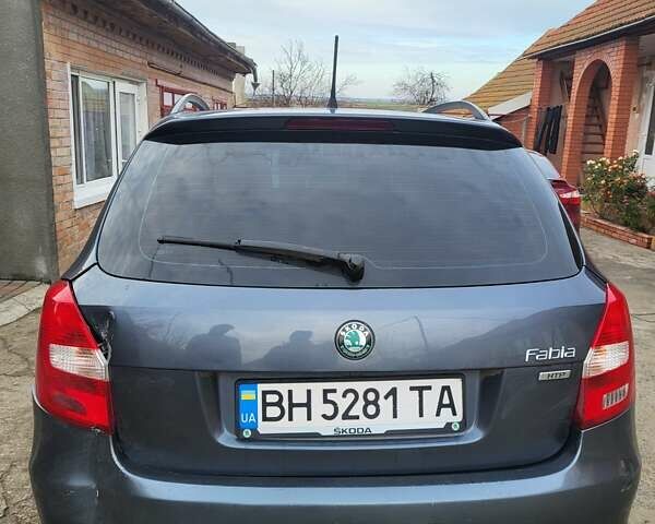 Серый Шкода Фабия, объемом двигателя 1.2 л и пробегом 280 тыс. км за 3700 $, фото 4 на Automoto.ua
