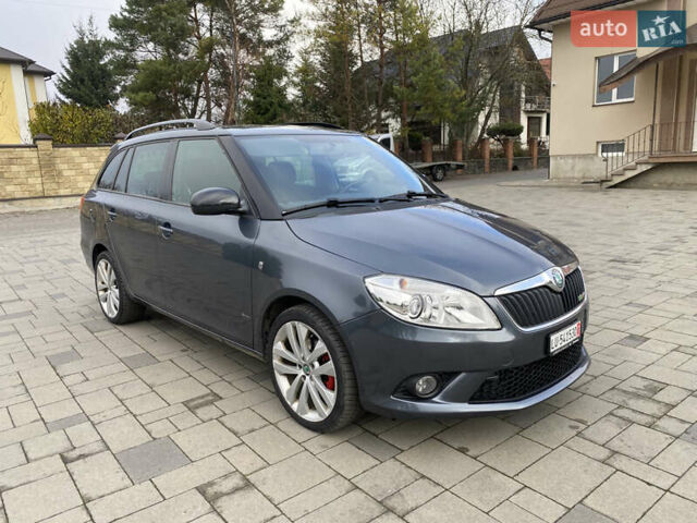 Серый Шкода Фабия, объемом двигателя 1.4 л и пробегом 219 тыс. км за 8000 $, фото 2 на Automoto.ua