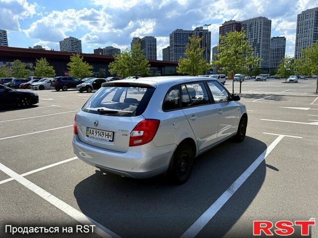 Серый Шкода Фабия, объемом двигателя 1.2 л и пробегом 189 тыс. км за 4500 $, фото 3 на Automoto.ua