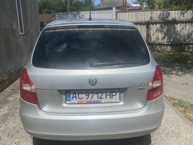 Шкода Фабия 2012 в Краматорске на Automoto.ua Серый Шкода Фабия, объемом двигателя 1.4 л и пробегом 257 тыс. км за 6000 $, фото 1 на Automoto.ua