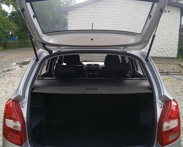 Сірий Шкода Фабія, об'ємом двигуна 1.2 л та пробігом 185 тис. км за 4650 $, фото 14 на Automoto.ua