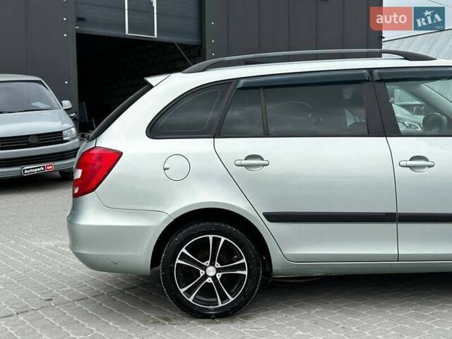 Шкода Фабия 2012 в Львове на Automoto.ua Серый Шкода Фабия, объемом двигателя 1.6 л и пробегом 267 тыс. км за 7190 $, фото 8 на Automoto.ua