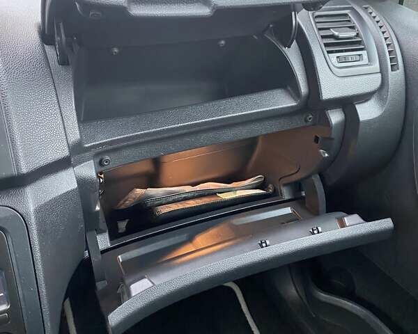 Сірий Шкода Фабія, об'ємом двигуна 1.2 л та пробігом 222 тис. км за 7200 $, фото 30 на Automoto.ua