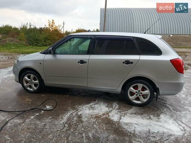 Серый Шкода Фабия, объемом двигателя 1.6 л и пробегом 254 тыс. км за 6200 $, фото 2 на Automoto.ua