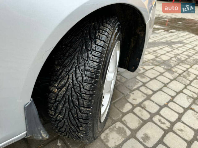 Серый Шкода Фабия, объемом двигателя 1.6 л и пробегом 250 тыс. км за 5999 $, фото 22 на Automoto.ua