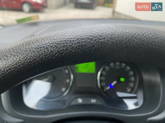 Сірий Шкода Фабія, об'ємом двигуна 1.2 л та пробігом 222 тис. км за 7200 $, фото 28 на Automoto.ua