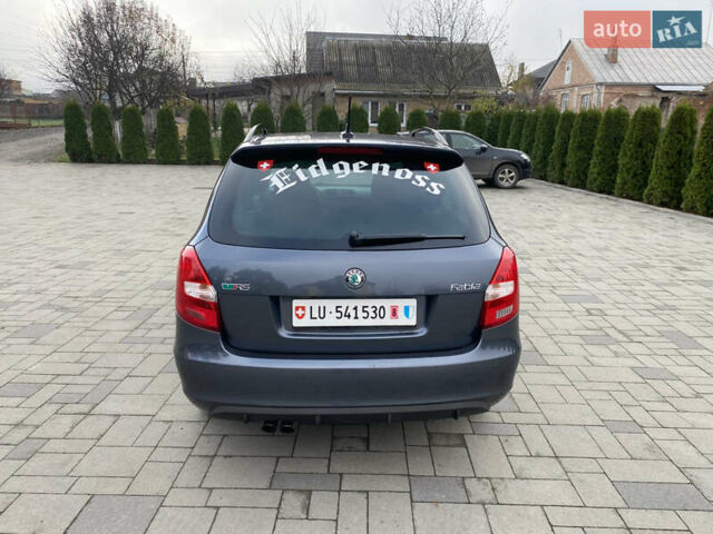 Серый Шкода Фабия, объемом двигателя 1.4 л и пробегом 219 тыс. км за 8000 $, фото 5 на Automoto.ua