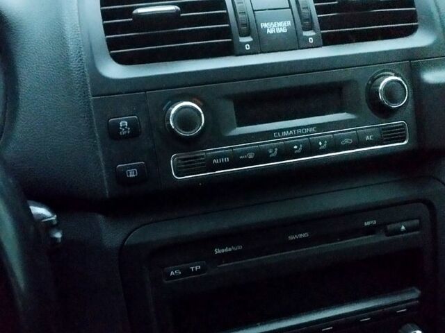 Сірий Шкода Фабія, об'ємом двигуна 1.6 л та пробігом 230 тис. км за 6200 $, фото 11 на Automoto.ua