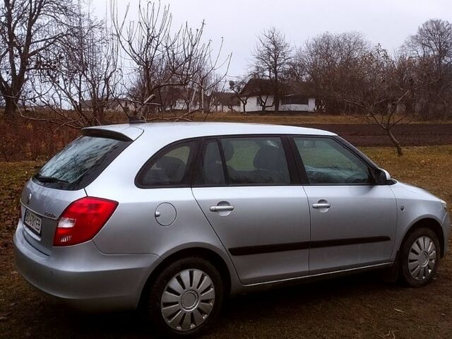 Сірий Шкода Фабія, об'ємом двигуна 1.6 л та пробігом 230 тис. км за 6200 $, фото 3 на Automoto.ua