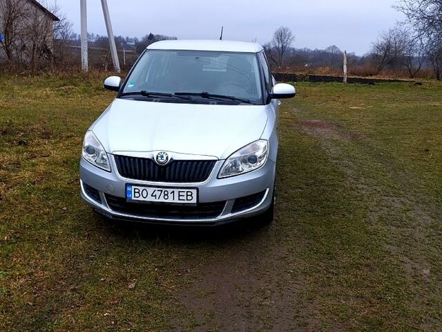 Сірий Шкода Фабія, об'ємом двигуна 1.6 л та пробігом 230 тис. км за 6200 $, фото 1 на Automoto.ua