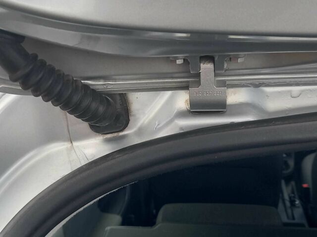 Серый Шкода Фабия, объемом двигателя 1.4 л и пробегом 165 тыс. км за 6150 $, фото 6 на Automoto.ua