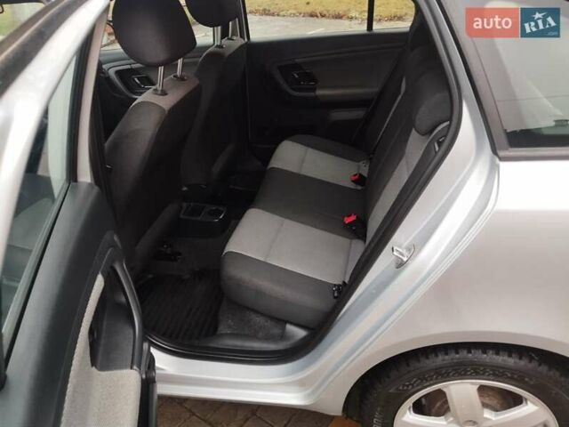 Серый Шкода Фабия, объемом двигателя 1.6 л и пробегом 270 тыс. км за 4950 $, фото 11 на Automoto.ua