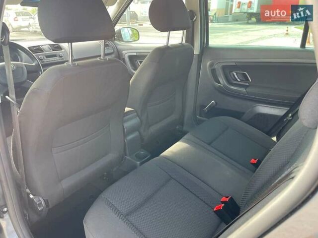 Сірий Шкода Фабія, об'ємом двигуна 1.2 л та пробігом 146 тис. км за 7999 $, фото 28 на Automoto.ua