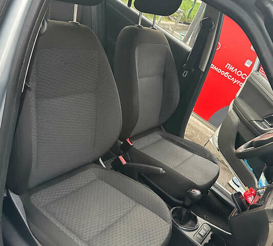 Серый Шкода Фабия, объемом двигателя 1.2 л и пробегом 193 тыс. км за 4499 $, фото 11 на Automoto.ua