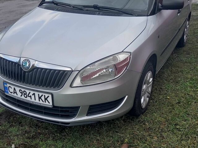 Серый Шкода Фабия, объемом двигателя 1.4 л и пробегом 165 тыс. км за 6150 $, фото 15 на Automoto.ua