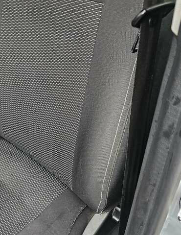 Серый Шкода Фабия, объемом двигателя 1.2 л и пробегом 195 тыс. км за 4900 $, фото 11 на Automoto.ua