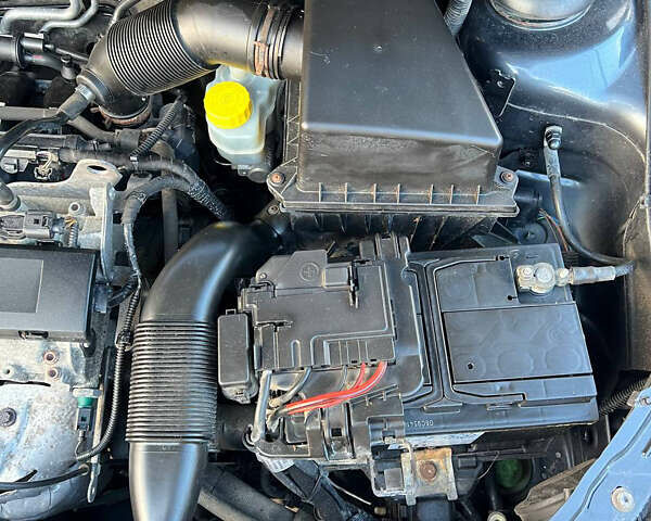 Серый Шкода Фабия, объемом двигателя 1.2 л и пробегом 295 тыс. км за 4950 $, фото 22 на Automoto.ua