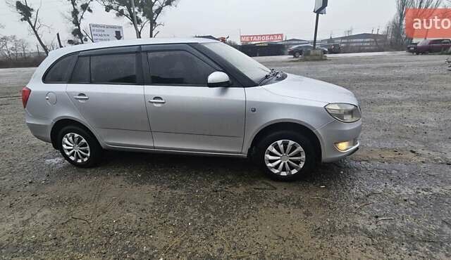 Серый Шкода Фабия, объемом двигателя 1.2 л и пробегом 195 тыс. км за 4900 $, фото 9 на Automoto.ua