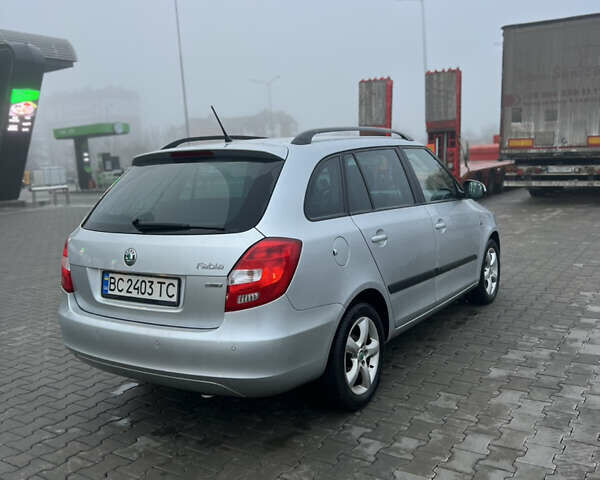 Серый Шкода Фабия, объемом двигателя 1.2 л и пробегом 216 тыс. км за 5700 $, фото 11 на Automoto.ua