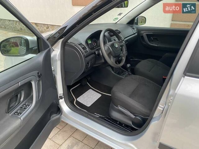 Сірий Шкода Фабія, об'ємом двигуна 1.2 л та пробігом 222 тис. км за 7200 $, фото 10 на Automoto.ua