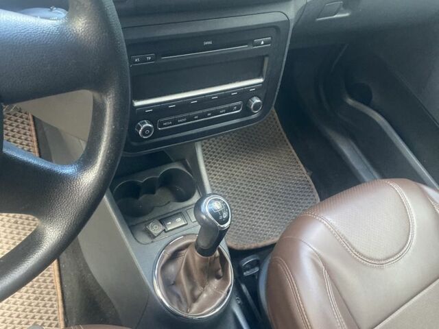 Шкода Фабия 2012 в Краматорске на Automoto.ua Серый Шкода Фабия, объемом двигателя 1.4 л и пробегом 257 тыс. км за 6000 $, фото 9 на Automoto.ua