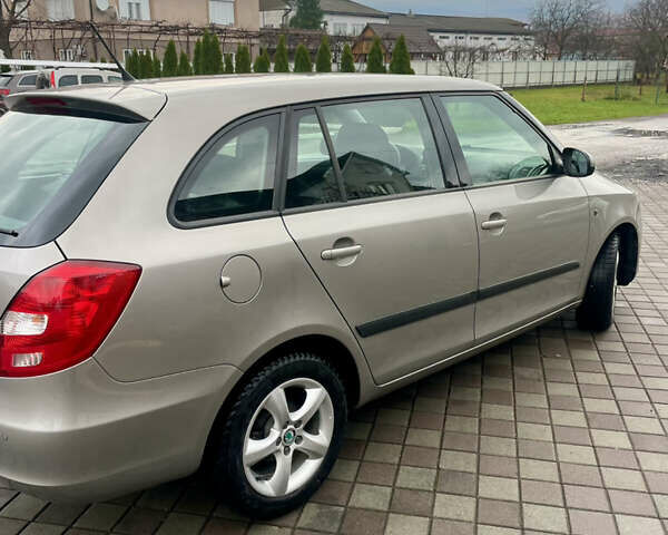 Серый Шкода Фабия, объемом двигателя 1.2 л и пробегом 148 тыс. км за 6900 $, фото 8 на Automoto.ua