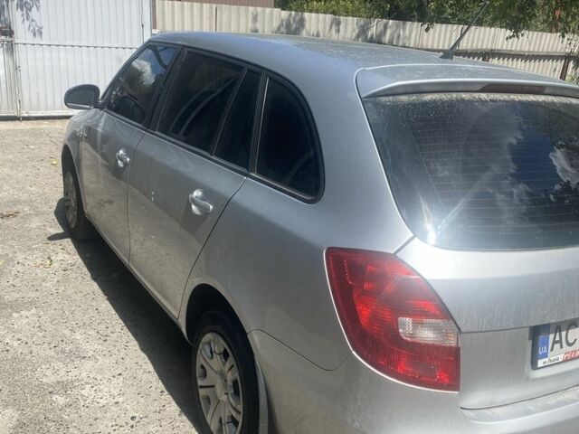 Шкода Фабия 2012 в Краматорске на Automoto.ua Серый Шкода Фабия, объемом двигателя 1.4 л и пробегом 257 тыс. км за 6000 $, фото 2 на Automoto.ua