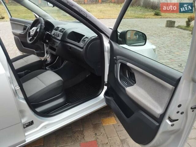Серый Шкода Фабия, объемом двигателя 1.6 л и пробегом 270 тыс. км за 4950 $, фото 17 на Automoto.ua
