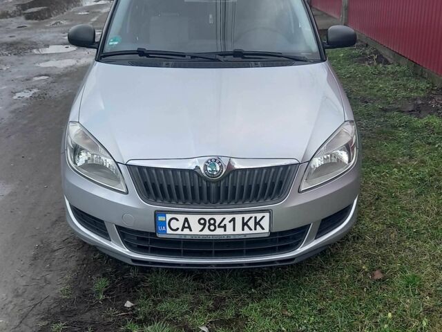 Серый Шкода Фабия, объемом двигателя 1.4 л и пробегом 165 тыс. км за 6150 $, фото 14 на Automoto.ua