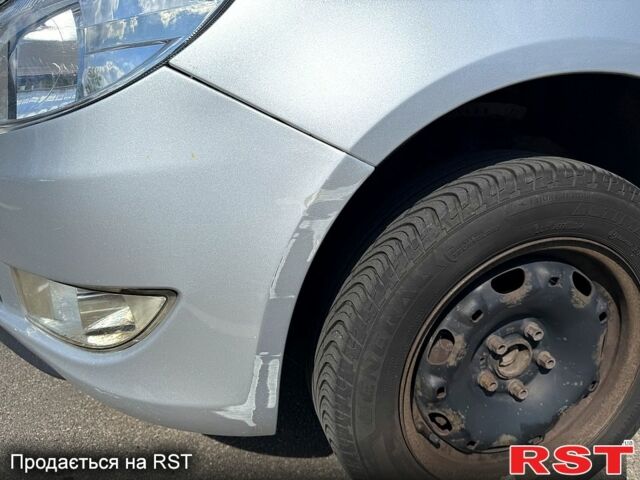 Серый Шкода Фабия, объемом двигателя 1.2 л и пробегом 189 тыс. км за 4500 $, фото 8 на Automoto.ua