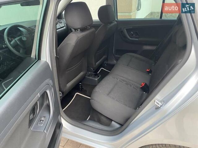 Сірий Шкода Фабія, об'ємом двигуна 1.2 л та пробігом 222 тис. км за 7200 $, фото 15 на Automoto.ua