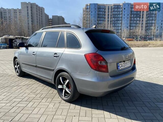 Серый Шкода Фабия, объемом двигателя 1.2 л и пробегом 269 тыс. км за 4900 $, фото 15 на Automoto.ua