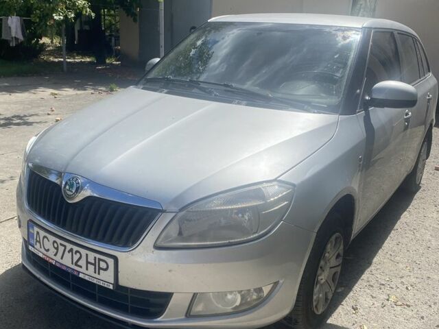 Шкода Фабия 2012 в Краматорске на Automoto.ua Серый Шкода Фабия, объемом двигателя 1.4 л и пробегом 257 тыс. км за 6000 $, фото 3 на Automoto.ua
