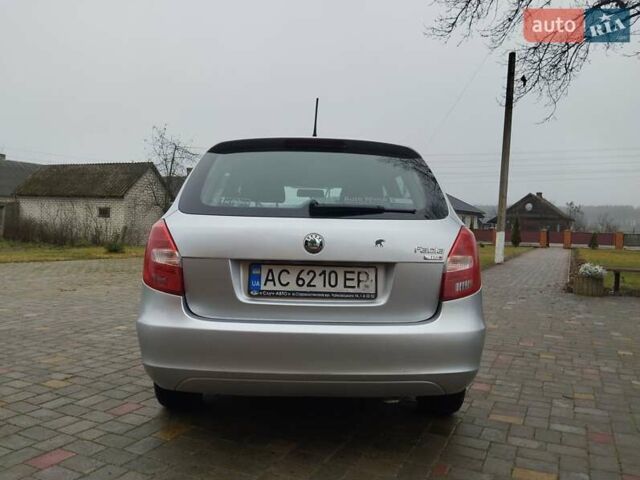 Серый Шкода Фабия, объемом двигателя 1.6 л и пробегом 270 тыс. км за 4950 $, фото 7 на Automoto.ua