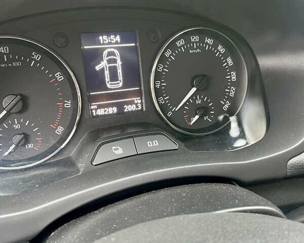 Серый Шкода Фабия, объемом двигателя 1.2 л и пробегом 148 тыс. км за 6900 $, фото 24 на Automoto.ua