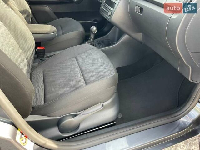 Сірий Шкода Фабія, об'ємом двигуна 1.2 л та пробігом 146 тис. км за 7999 $, фото 25 на Automoto.ua