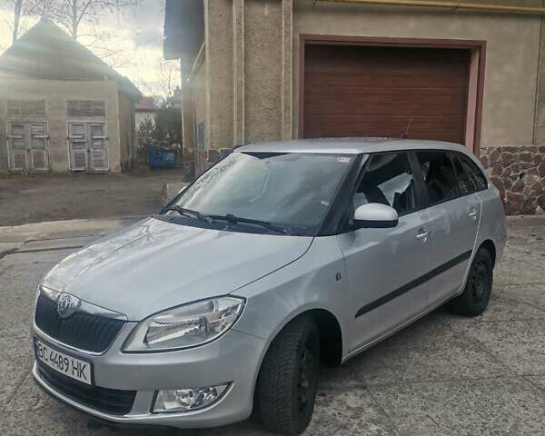 Шкода Фабія 2012 у Долине на Automoto.ua Сірий Шкода Фабія, об'ємом двигуна 1.2 л та пробігом 263 тис. км за 5500 $, фото 1 на Automoto.ua