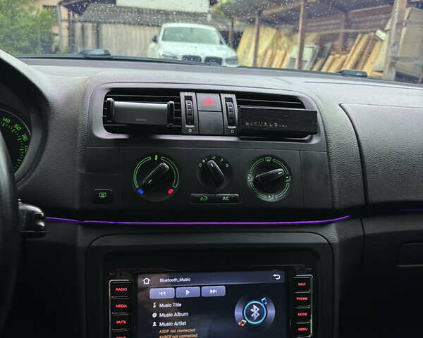 Серый Шкода Фабия, объемом двигателя 1.6 л и пробегом 274 тыс. км за 6500 $, фото 27 на Automoto.ua