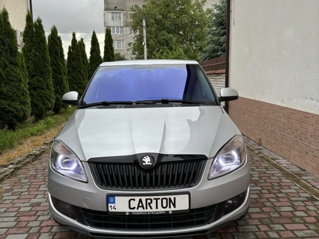 Серый Шкода Фабия, объемом двигателя 1.6 л и пробегом 274 тыс. км за 6500 $, фото 1 на Automoto.ua