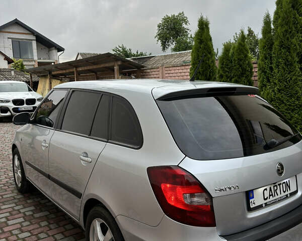 Серый Шкода Фабия, объемом двигателя 1.6 л и пробегом 274 тыс. км за 6500 $, фото 15 на Automoto.ua