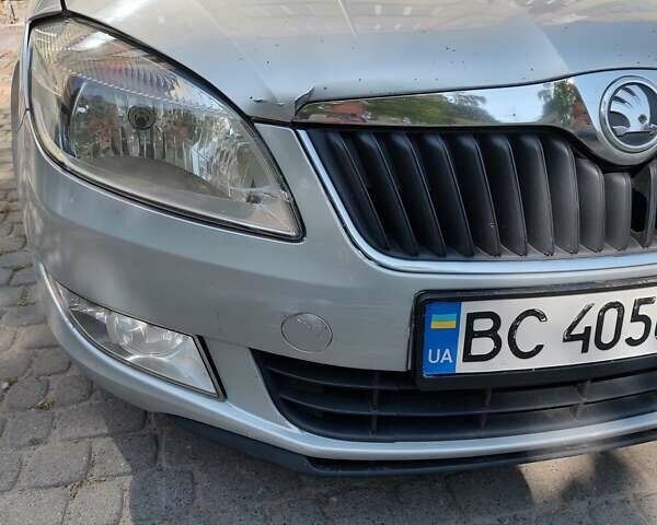 Сірий Шкода Фабія, об'ємом двигуна 1.6 л та пробігом 243 тис. км за 6000 $, фото 1 на Automoto.ua