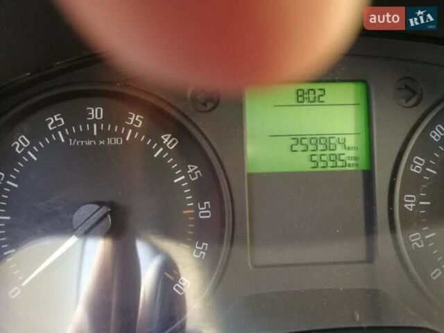 Серый Шкода Фабия, объемом двигателя 1.6 л и пробегом 260 тыс. км за 6800 $, фото 1 на Automoto.ua