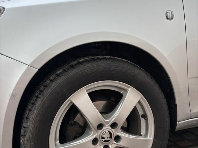 Серый Шкода Фабия, объемом двигателя 1.6 л и пробегом 274 тыс. км за 6500 $, фото 5 на Automoto.ua