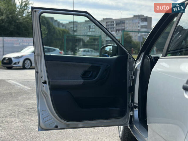 Серый Шкода Фабия, объемом двигателя 1.6 л и пробегом 210 тыс. км за 6100 $, фото 26 на Automoto.ua