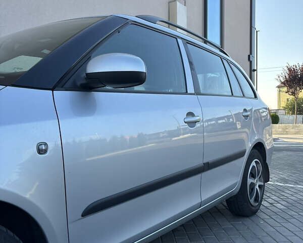 Сірий Шкода Фабія, об'ємом двигуна 1.6 л та пробігом 309 тис. км за 5750 $, фото 29 на Automoto.ua