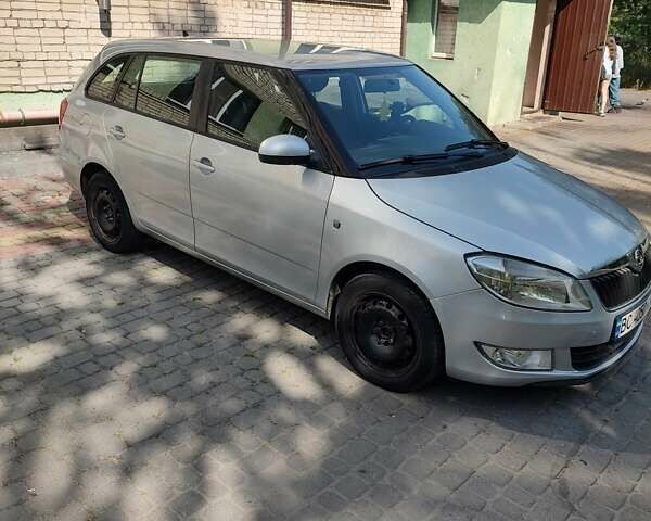 Сірий Шкода Фабія, об'ємом двигуна 1.6 л та пробігом 243 тис. км за 6000 $, фото 6 на Automoto.ua