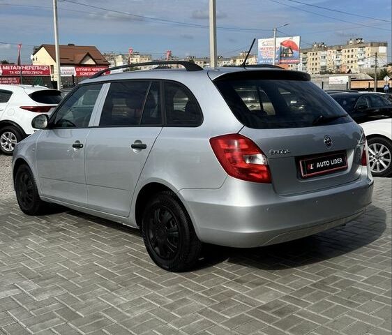 Серый Шкода Фабия, объемом двигателя 1.4 л и пробегом 203 тыс. км за 5800 $, фото 6 на Automoto.ua