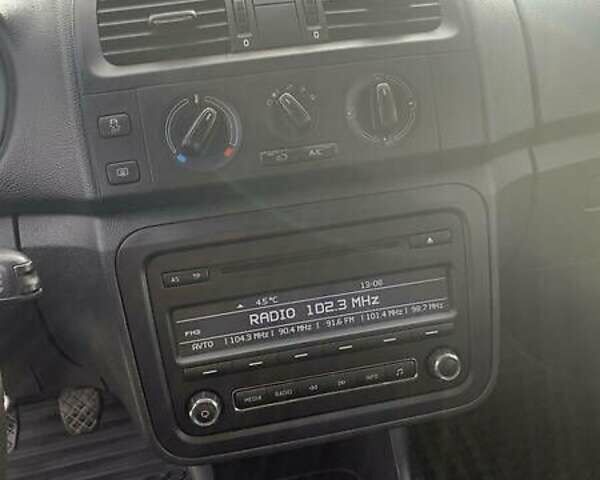 Сірий Шкода Фабія, об'ємом двигуна 1.6 л та пробігом 185 тис. км за 7200 $, фото 5 на Automoto.ua