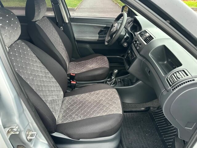 Шкода Фабія 2014 у Кривому Розі на Automoto.ua Сірий Шкода Фабія, об'ємом двигуна 1.4 л та пробігом 180 тис. км за 5700 $, фото 16 на Automoto.ua